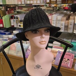 Black Knit Women's Hat